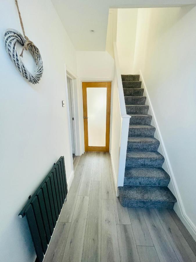 Brand New Modern 3 Bedroom Home Blackpool Exterior photo